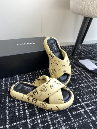 UA CHANEL SLIPPERS