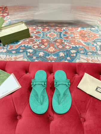 UA GUCCI WOMEN'S THONG SANDAL WITH HORSEBIT Green