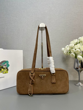 Prada Re-Edition 1978 handle bag  30x14x8.5cm