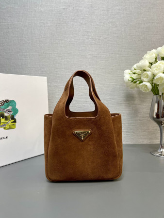Prada tote18x16x10cm