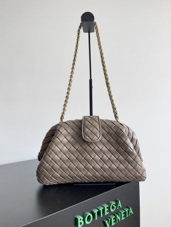 BOTTEGA VENETA  LAUREN  CLUTCH Andiamo Parachute  31x16.5x11cm