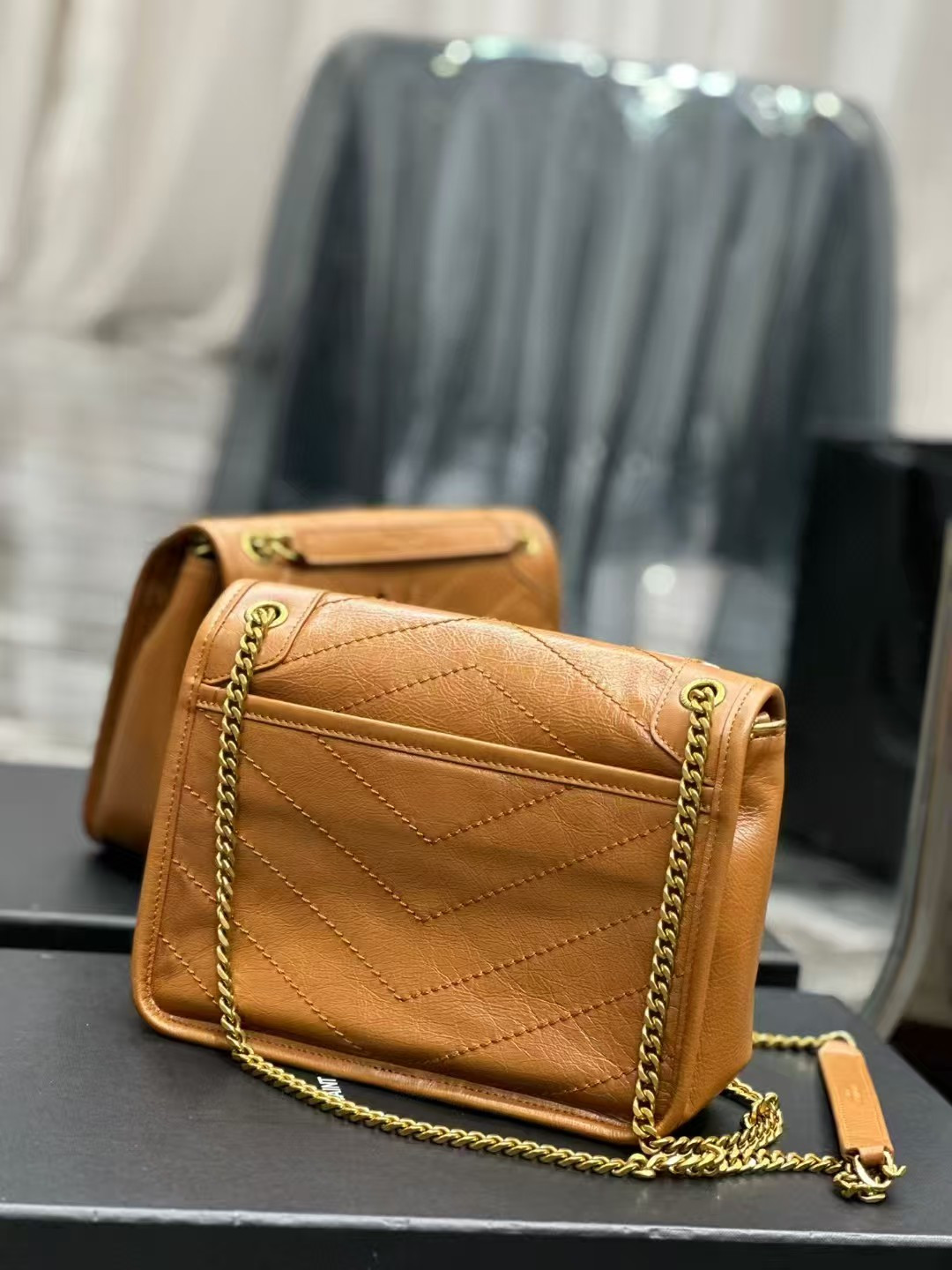 YSL NIKI 21x16x7.5cm