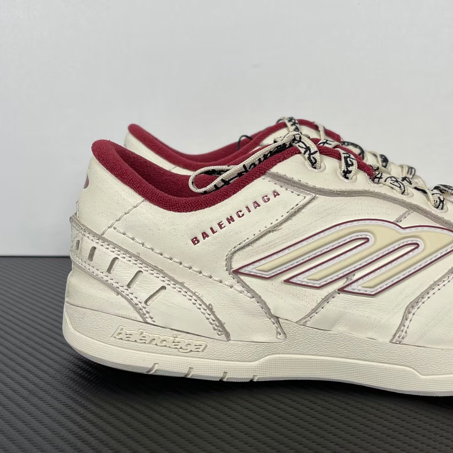 UA Balenciaga Hamptons Medium Worn-out Sneaker (run one size large)