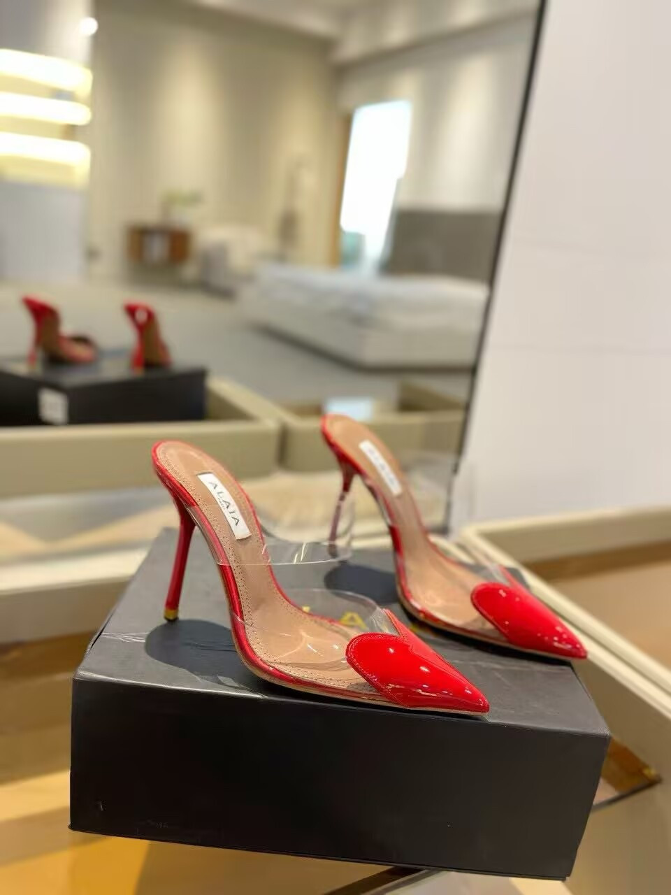 UA ALAÏA Le Coeur Mule Heart-Toe Slingback Pump 10.5cm Heel