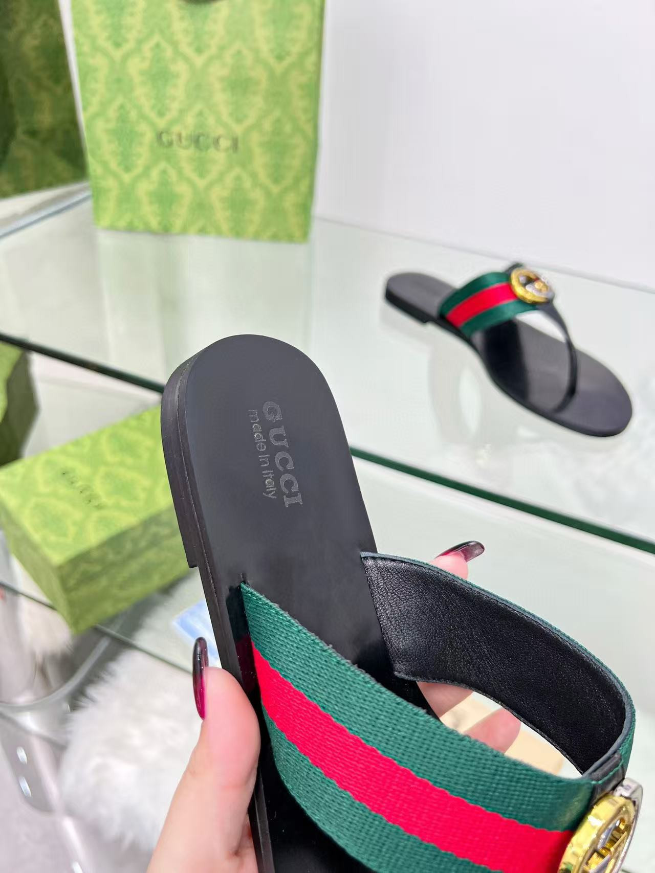 UA GUCCI SANDAL