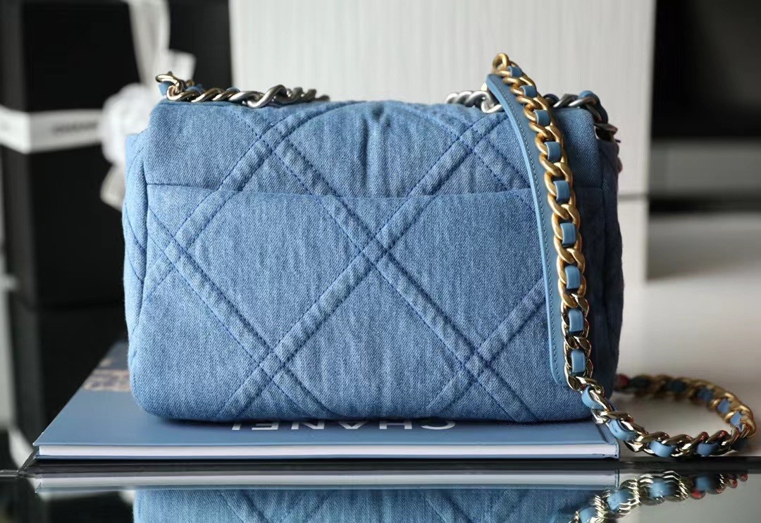 Chanel denim quilted medium 19 bag 30cm