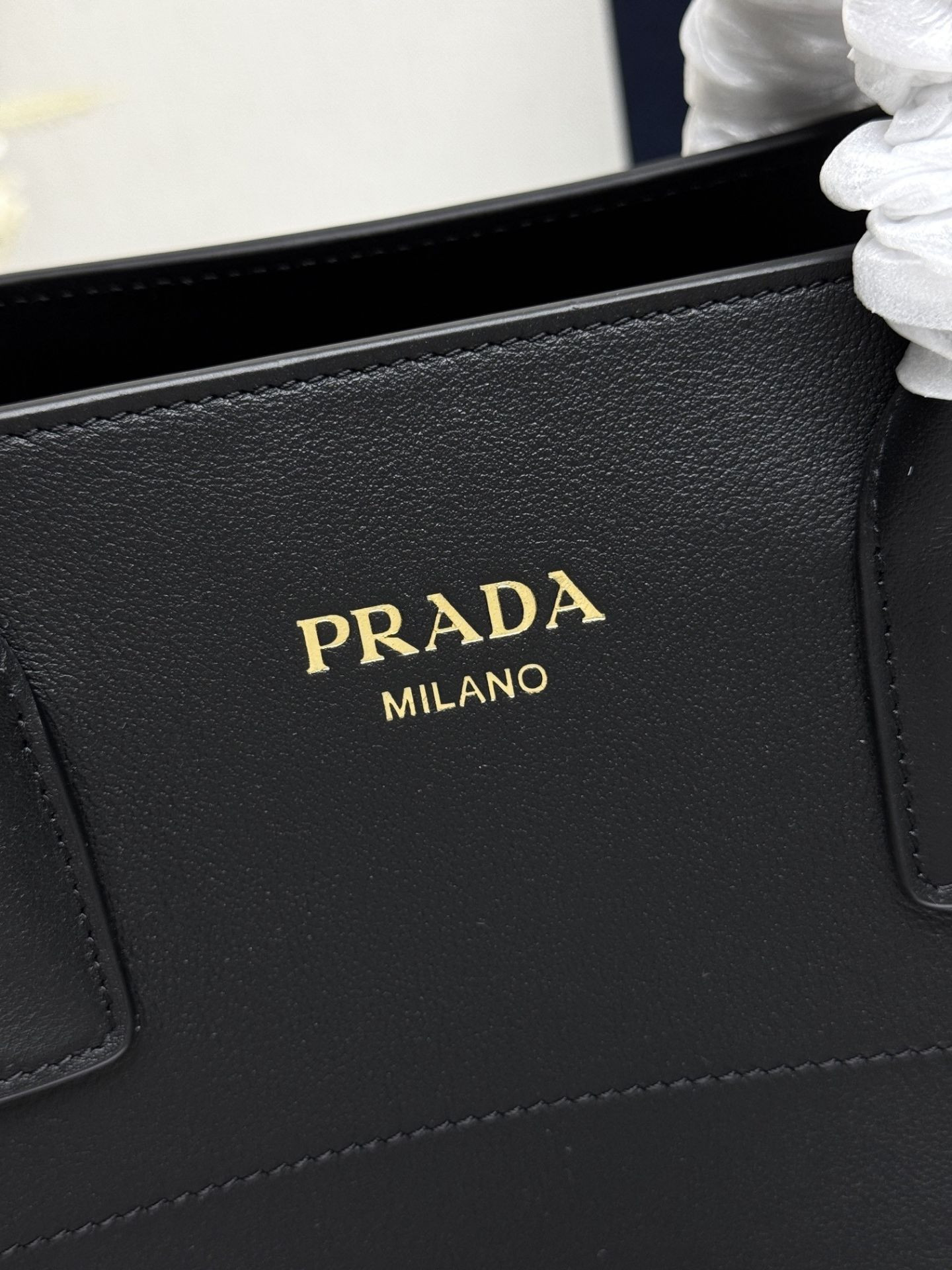 Prada Medium Leather Tote Bag Without Box 32x23.5x16cm