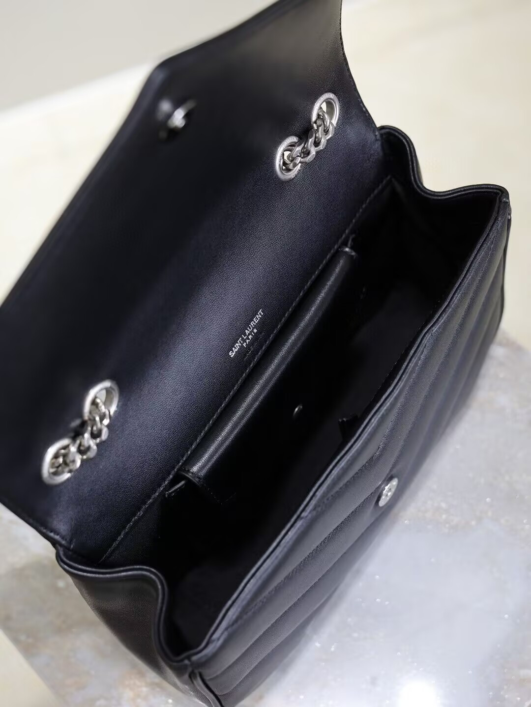 YSL LOULOU small in MATELASSÉ lambskin 24x14x6cm