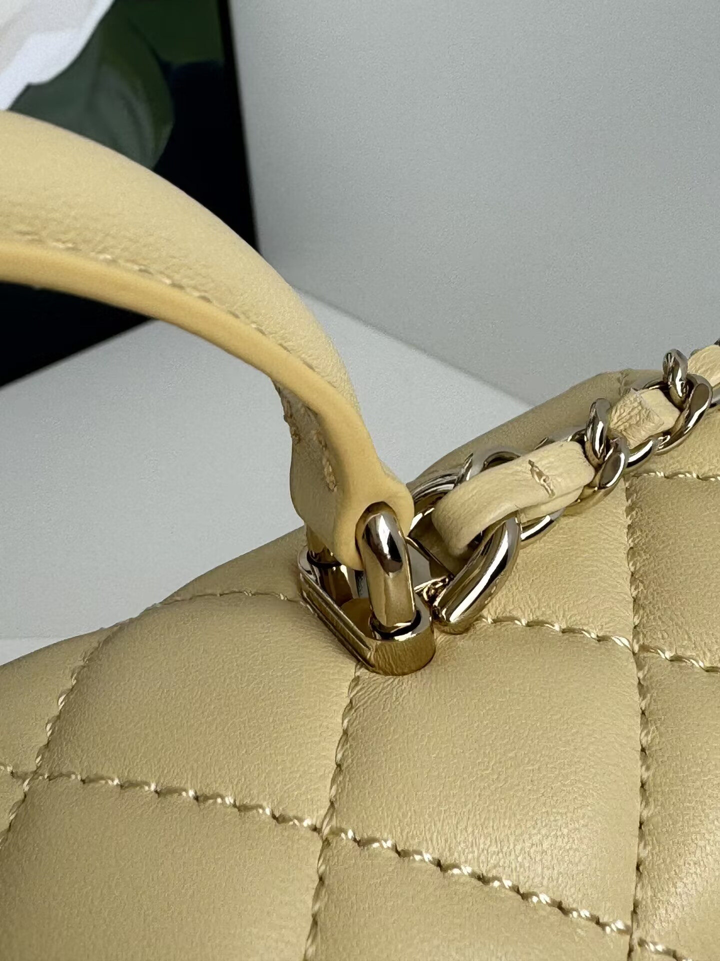 CHANEL Mini CF handle 20x12x6cm