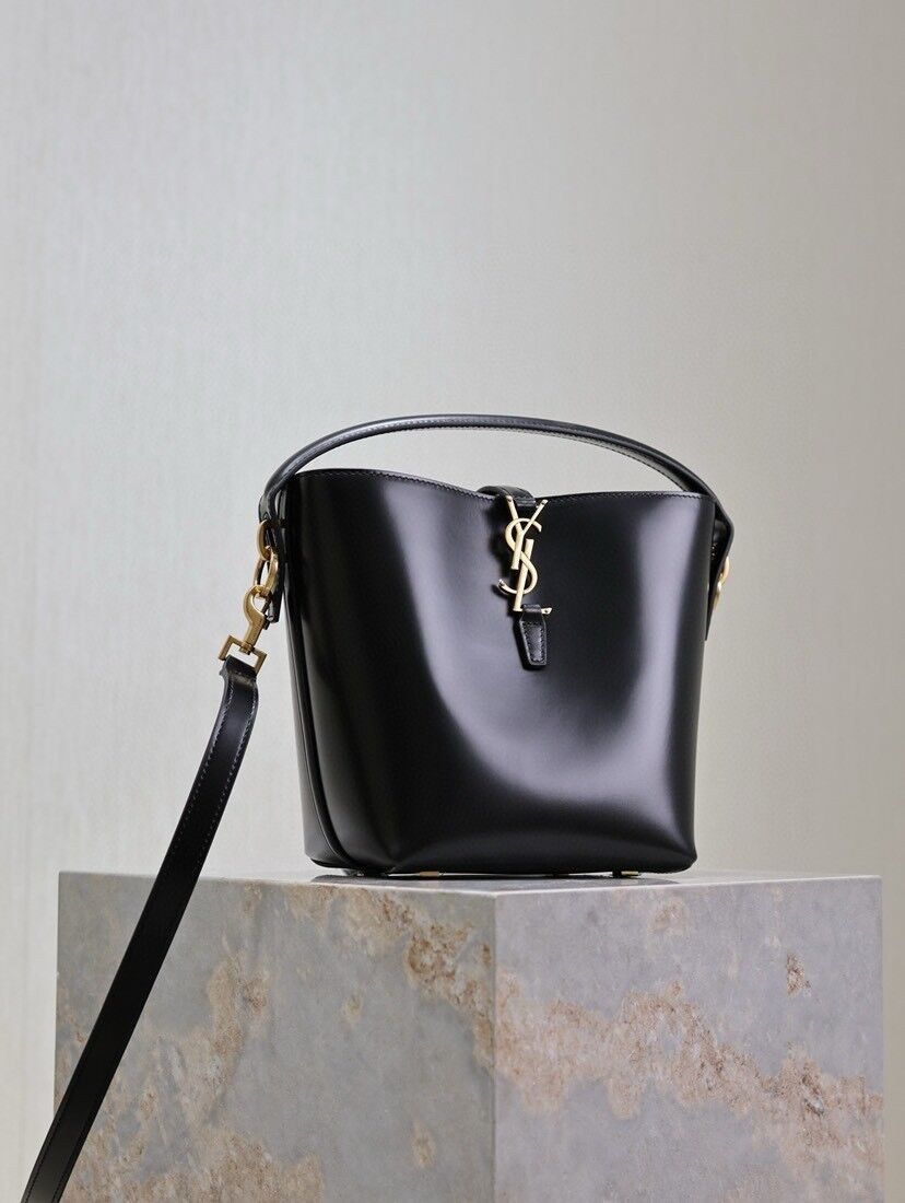 YSL LE 37 In Shiny Leather 17x20x13cm
