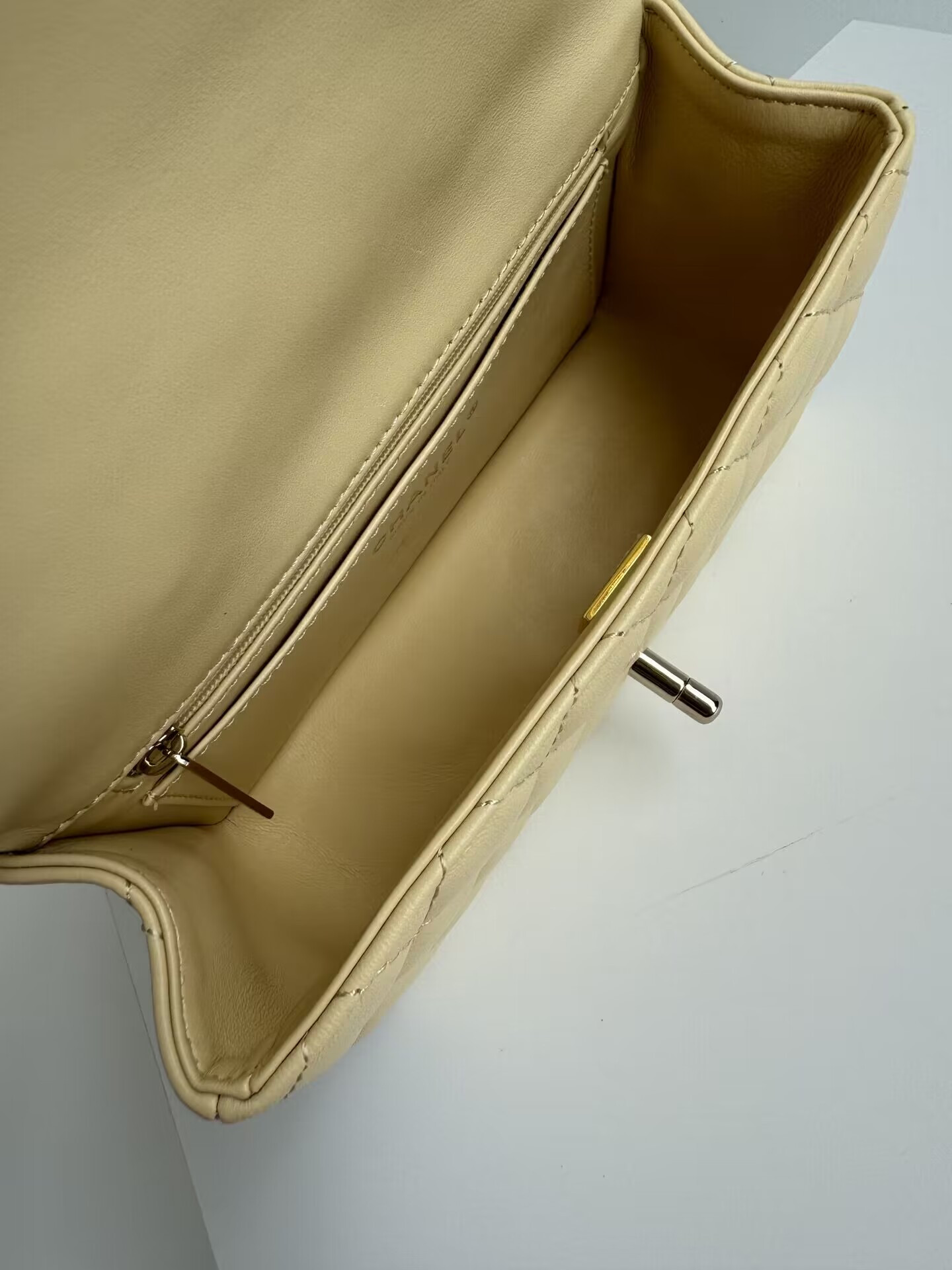 CHANEL Mini CF handle 20x12x6cm