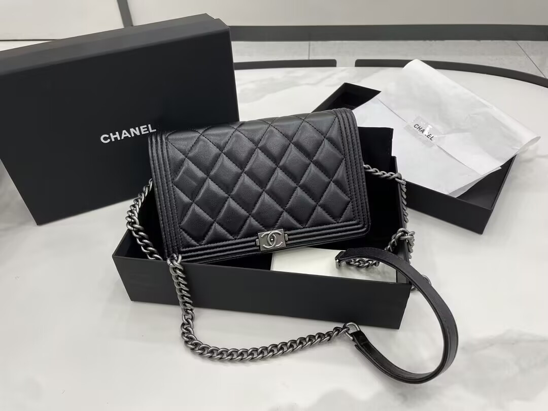 CHANEL 22SS Boy Woc 19x13x3.5CM