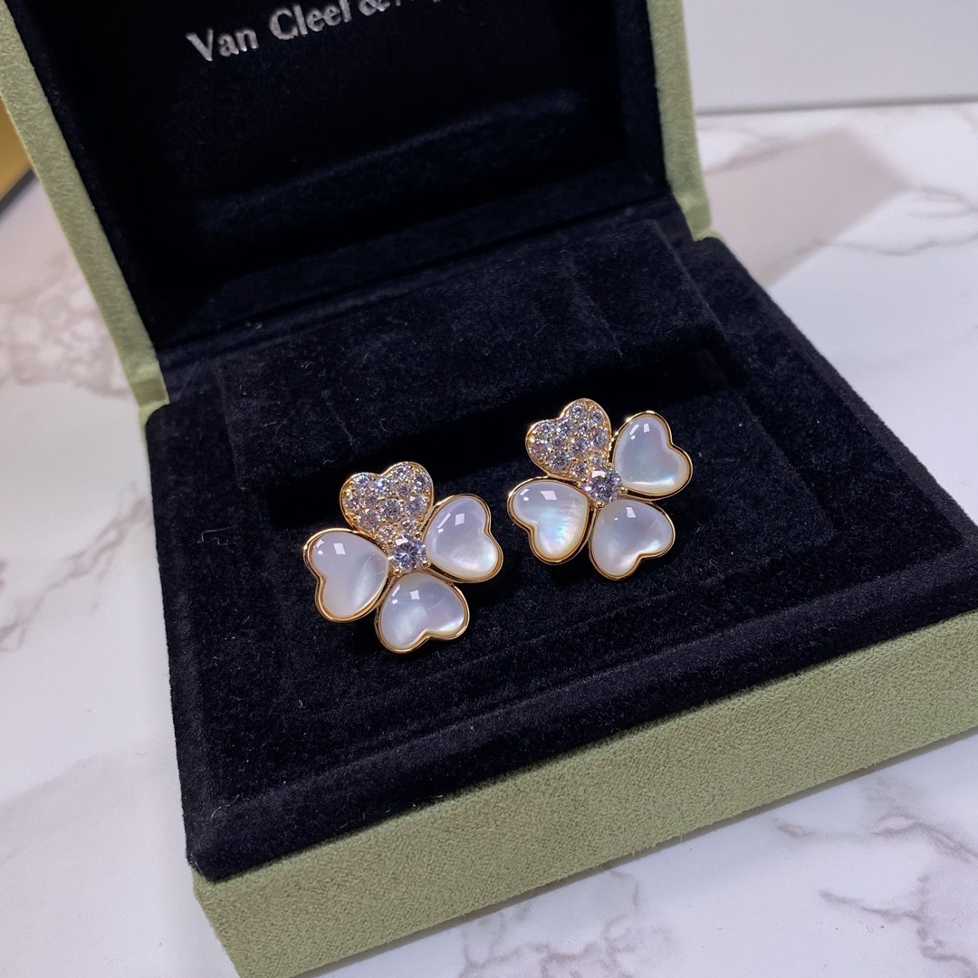 Van Cleef & Arpels four-leaf clover earrings