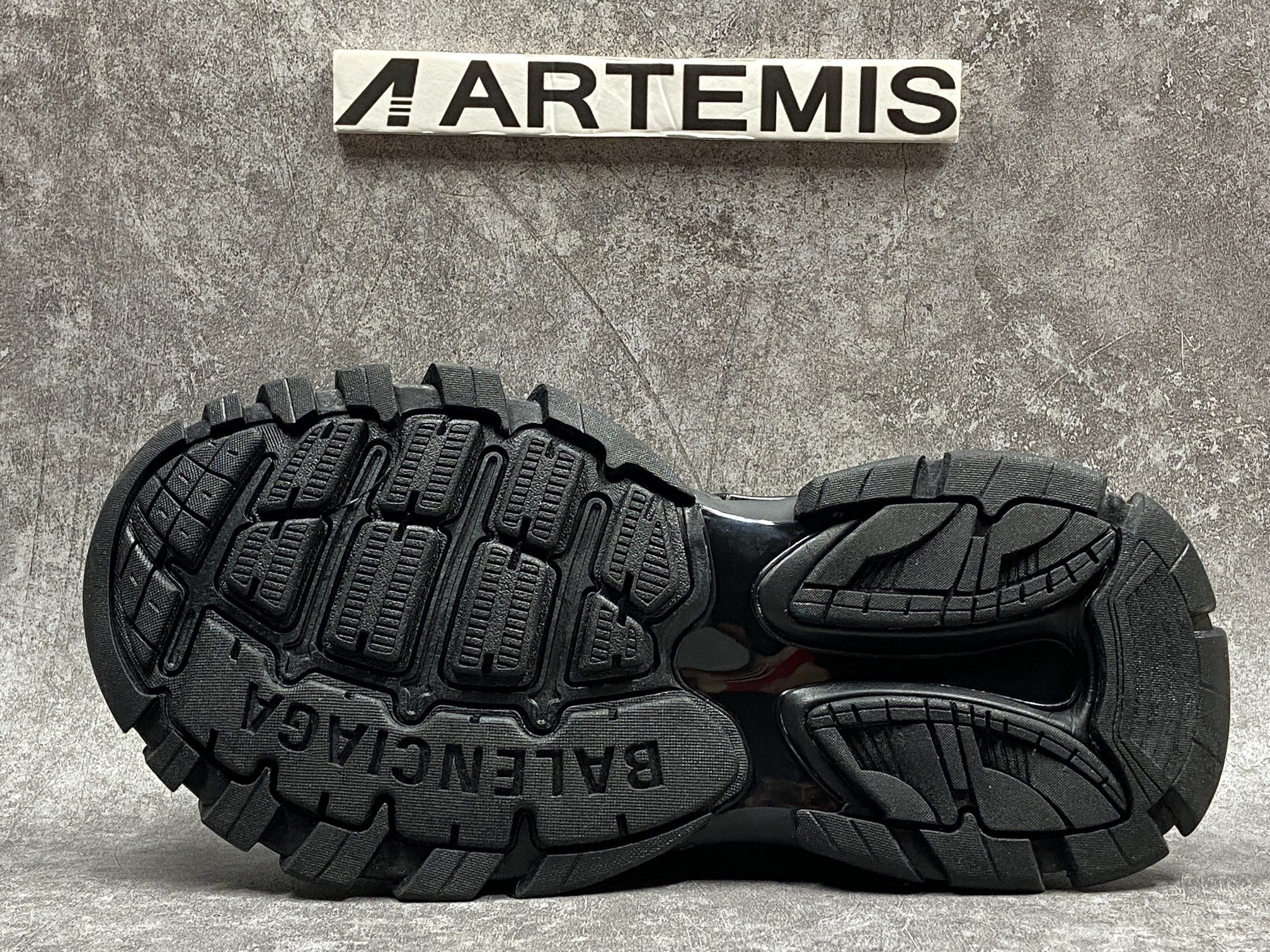 Balenciga Track Sandal Black