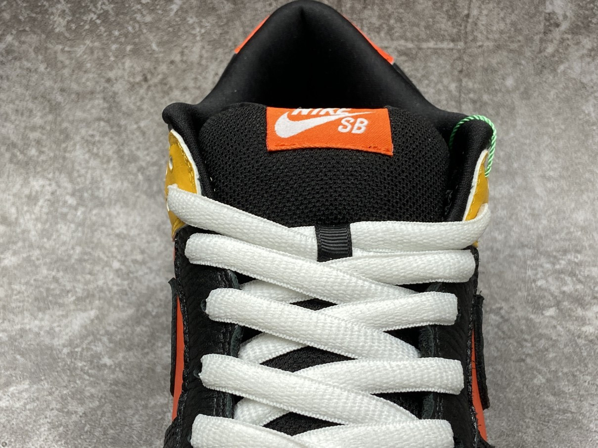 Nike Dunk SB Low Raygun