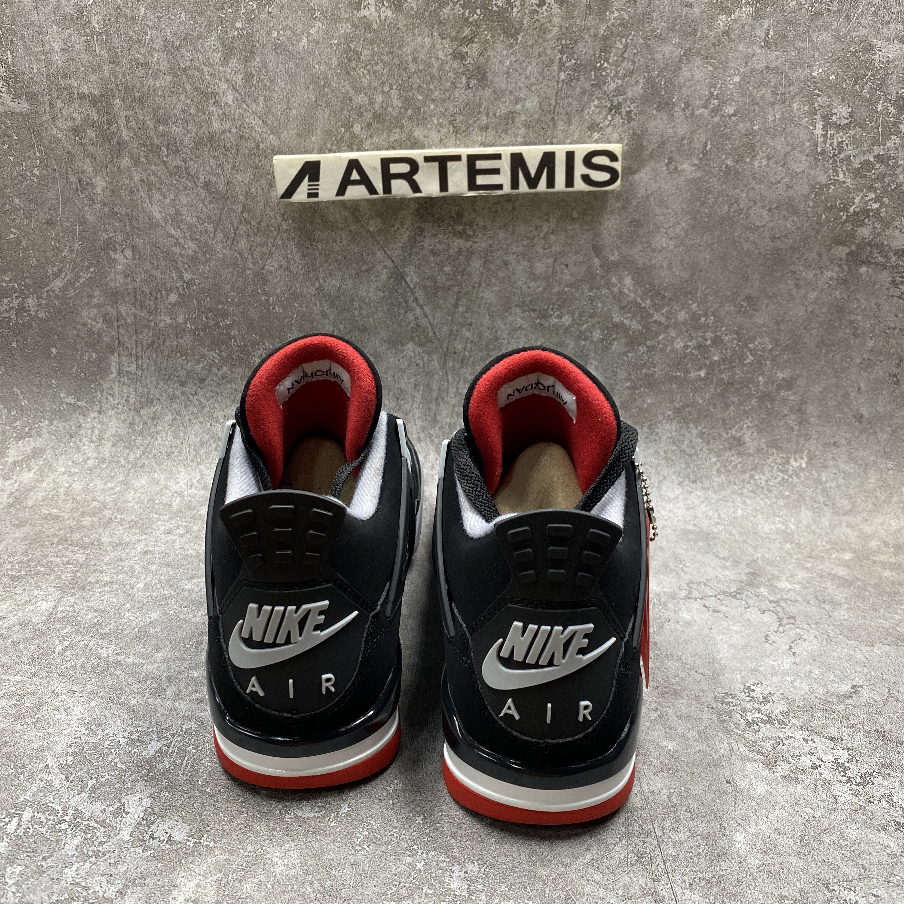 Air Jordan 4 Retro Bred (2019)
