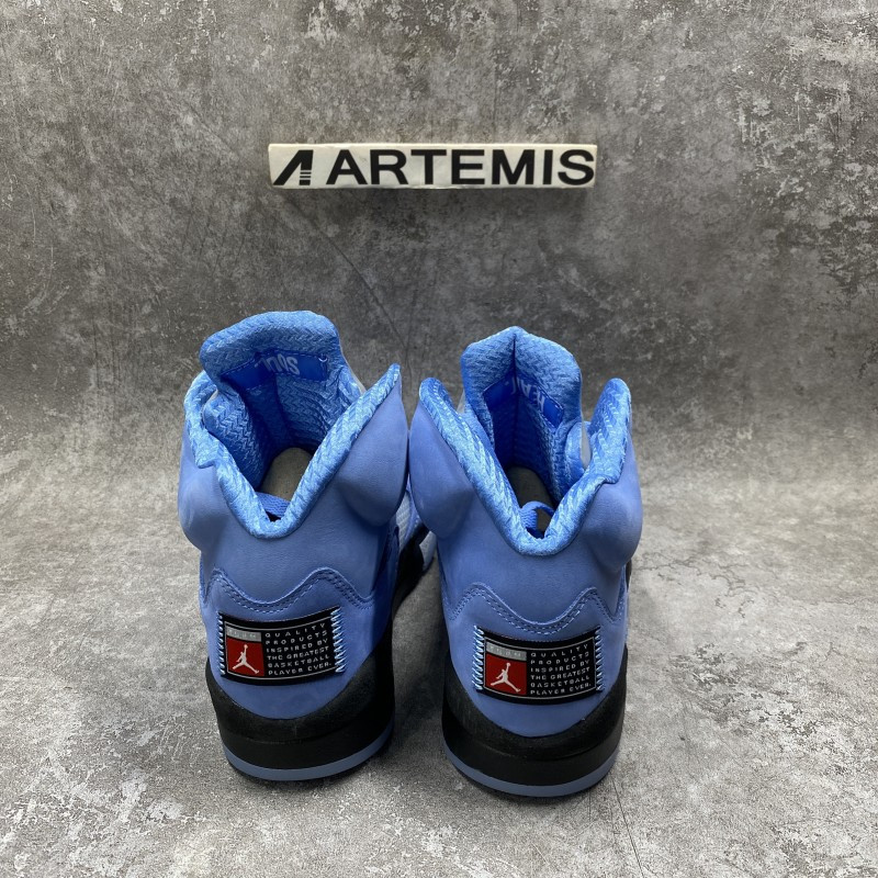 Air Jordan 5 Retro UNC