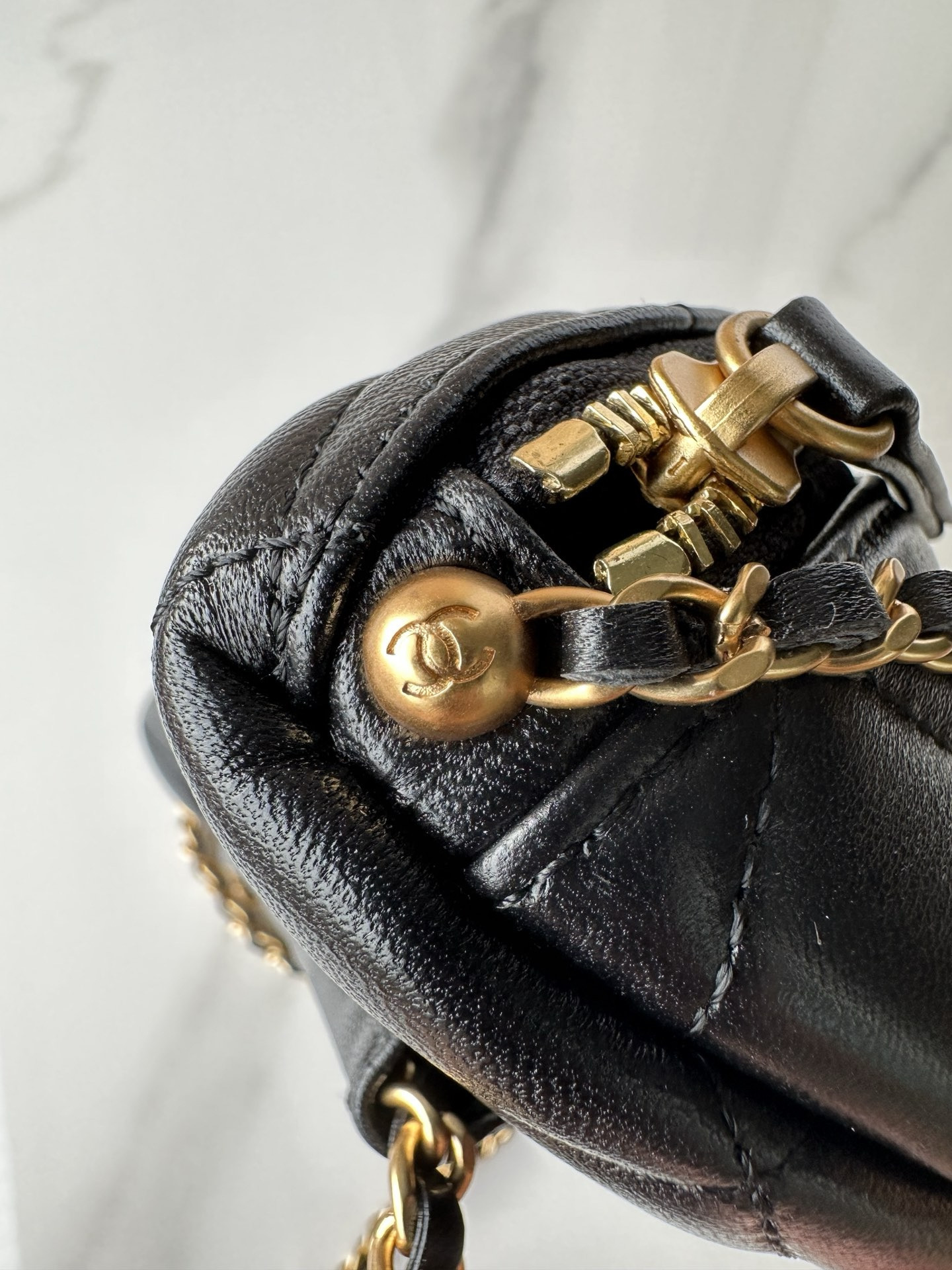 Chanel Waist Bag 17 × 24 × 11 cm