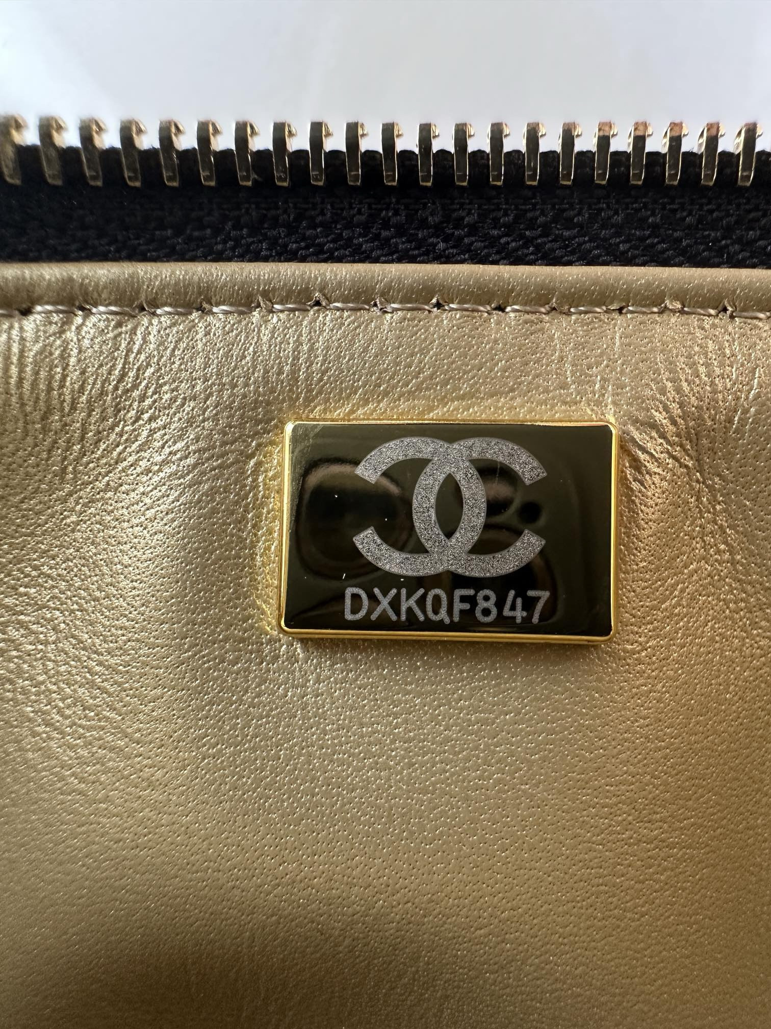 Chanel Waist Bag 17 × 24 × 11 cm