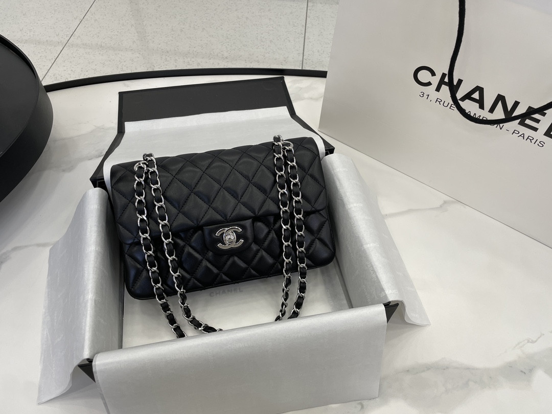 CHANEL SMALL CLASSIC HANDBAG Grained Shiny Calfskin & Silver-Tone Metal Black 5.7 × 9 × 2.3 in