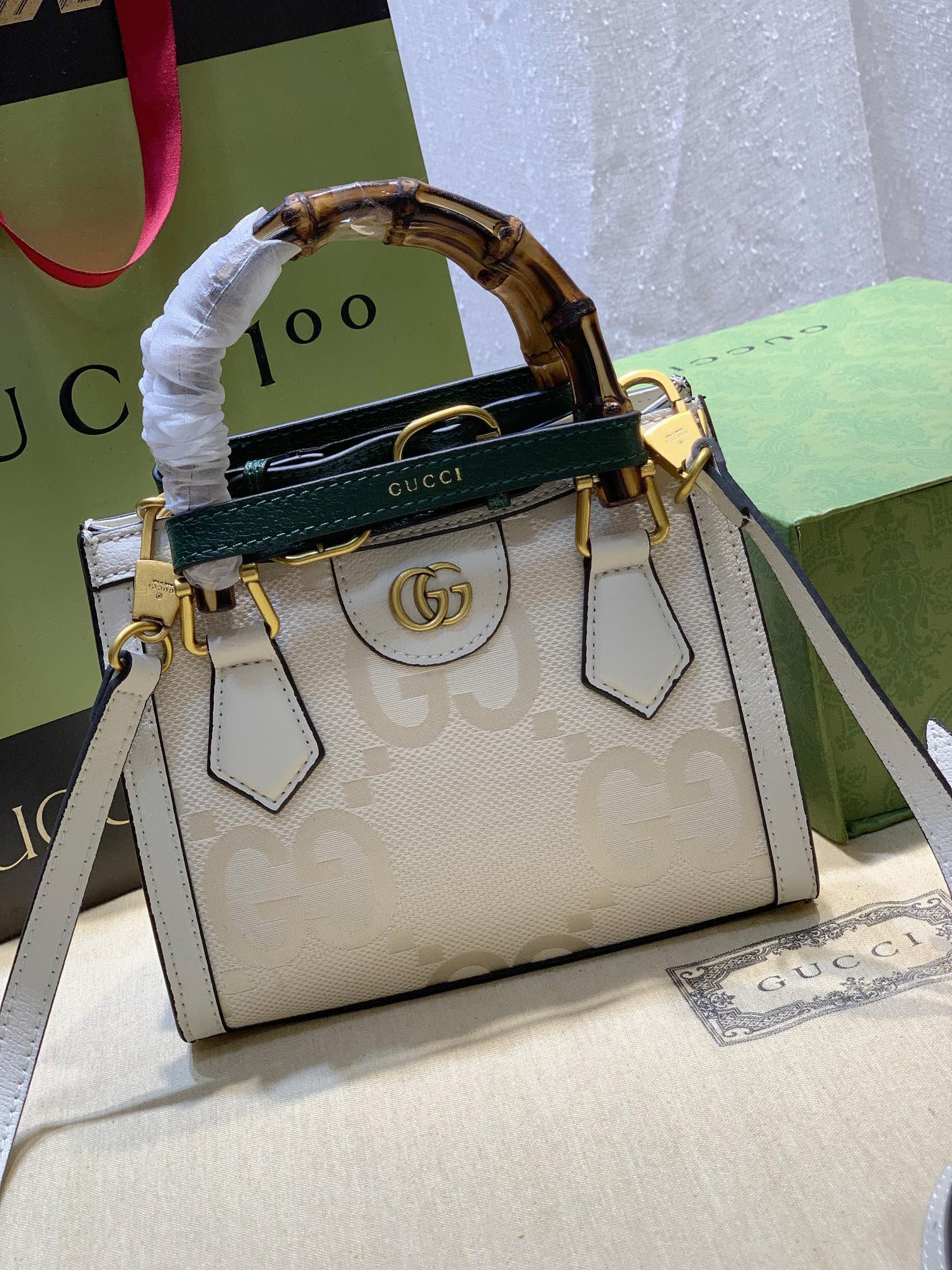 GUCCI DIANA MINI TOTE BAG 20W x 16H x 10D CM