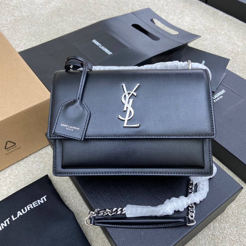 YSL SUNSET MEDIUM IN SMOOTH LEATHER 8 X 6.2 X 2.5 INCHES