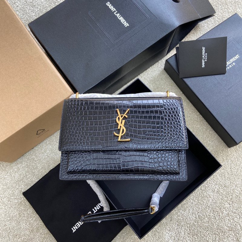 YSL SUNSET MEDIUM IN CROCODILE-EMBOSSED LEATHER BLACK 8 X 6.2 X 2.5 INCHES