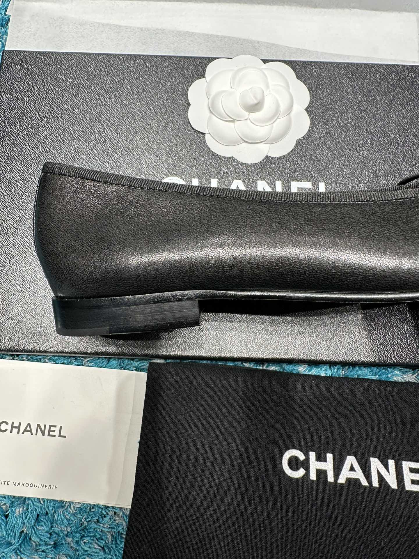 UA CHANEL BALLET FLATS