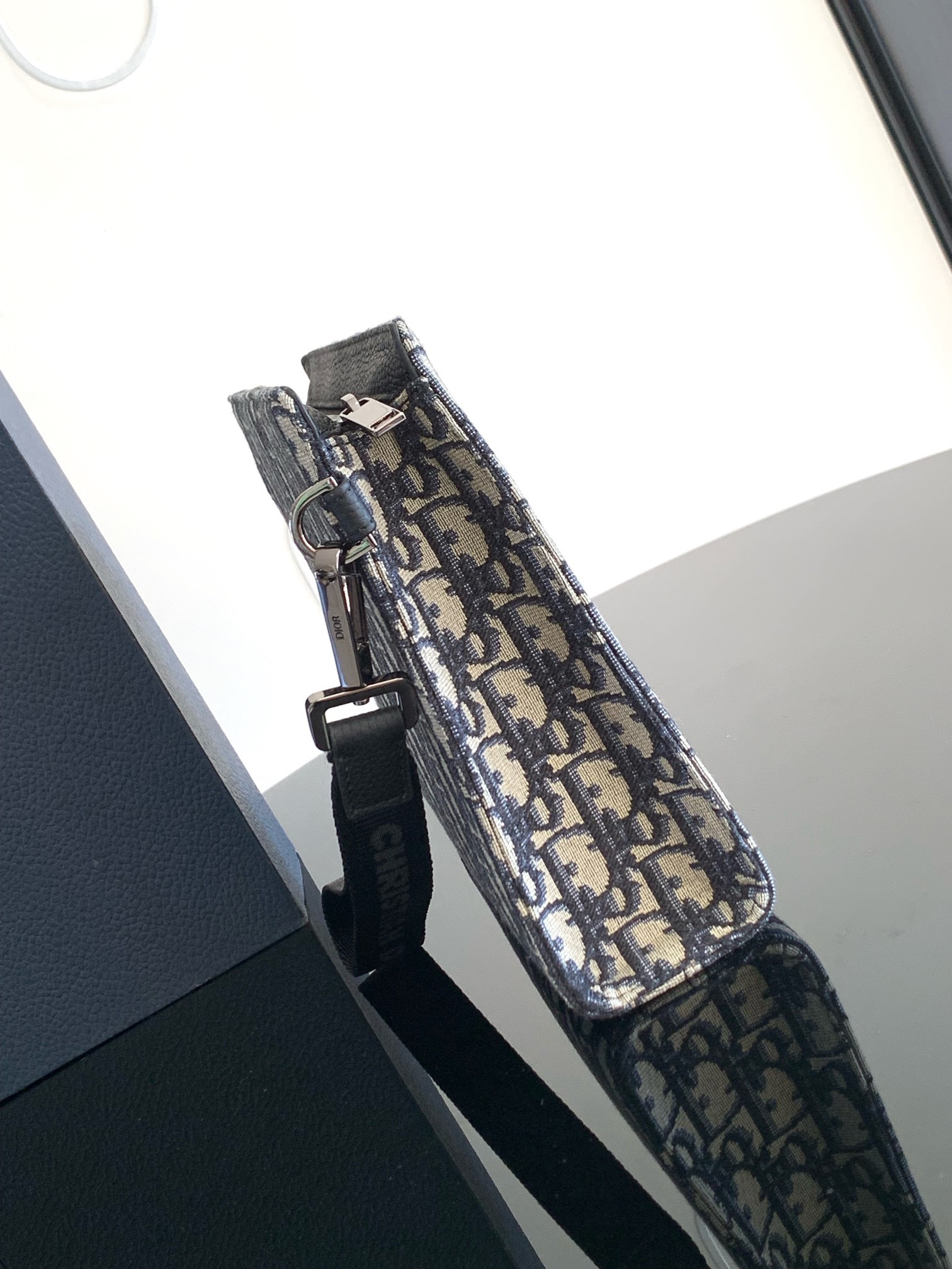 Dior A5 Triangle Pouch 27 x 19.5 x 6 cm