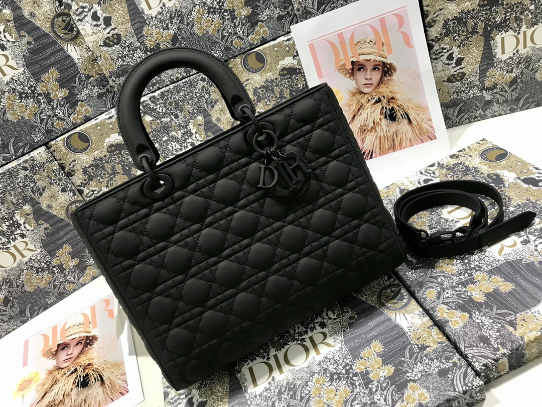 Dior Lady Bag 32 x 25 x 11cm