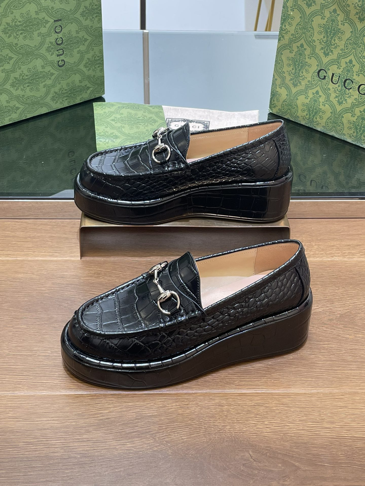UA GUCCI HORSEBIT WEDGE LOAFER