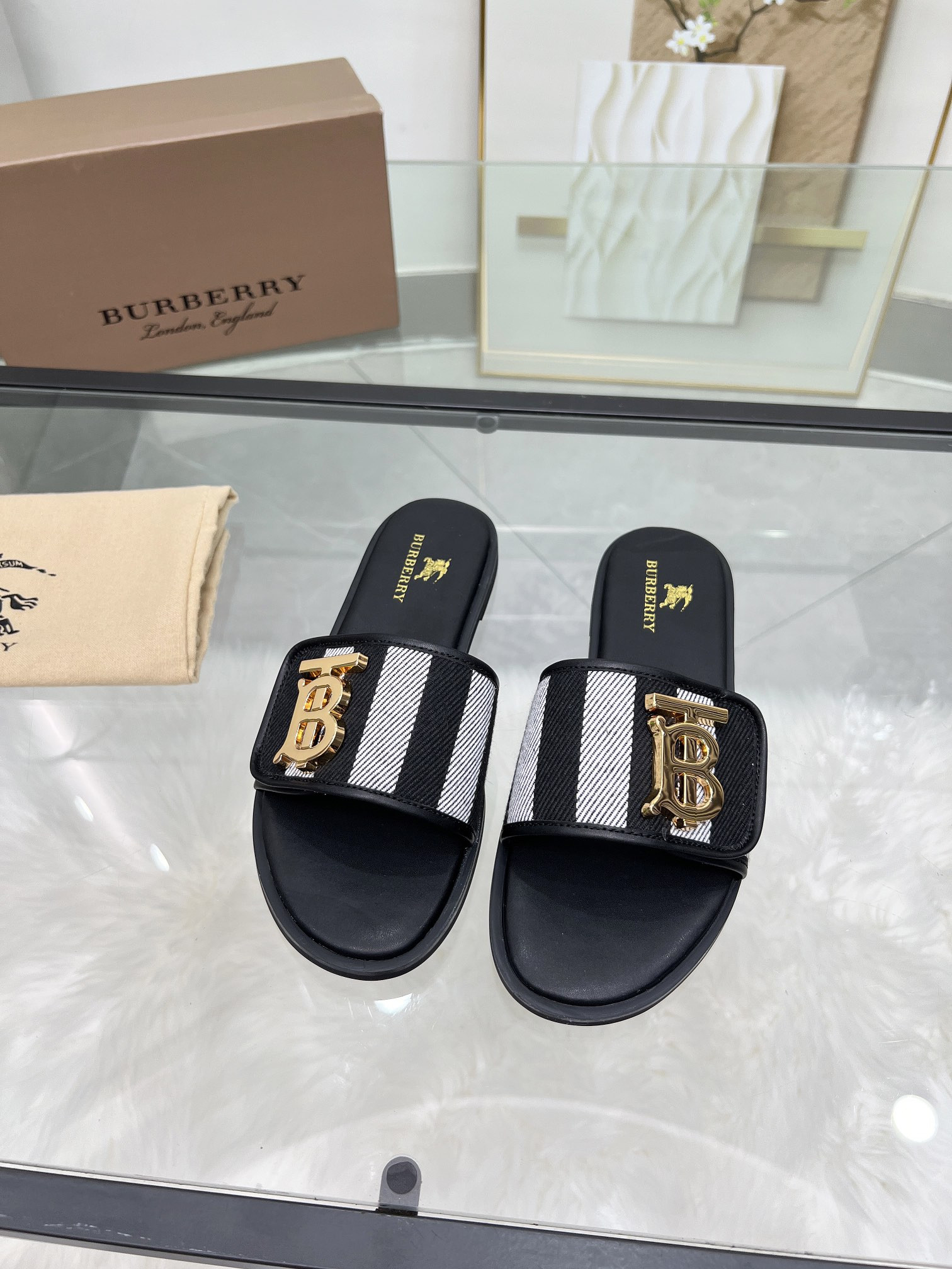 UA Burberry Slides