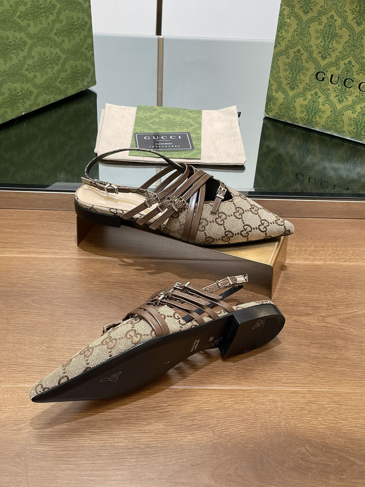 UA GUCCI Strappy Ballet Flat