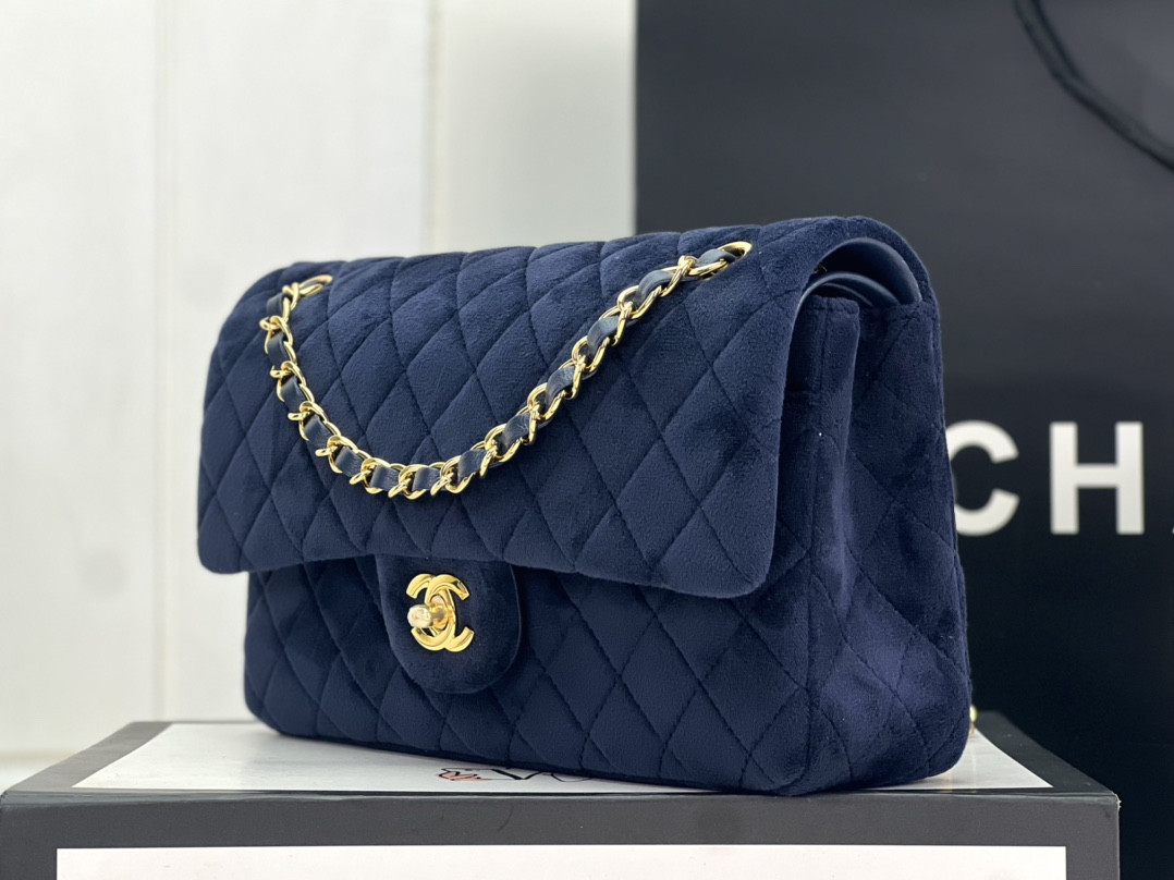 Chanel Classic Flap Bag 25cm