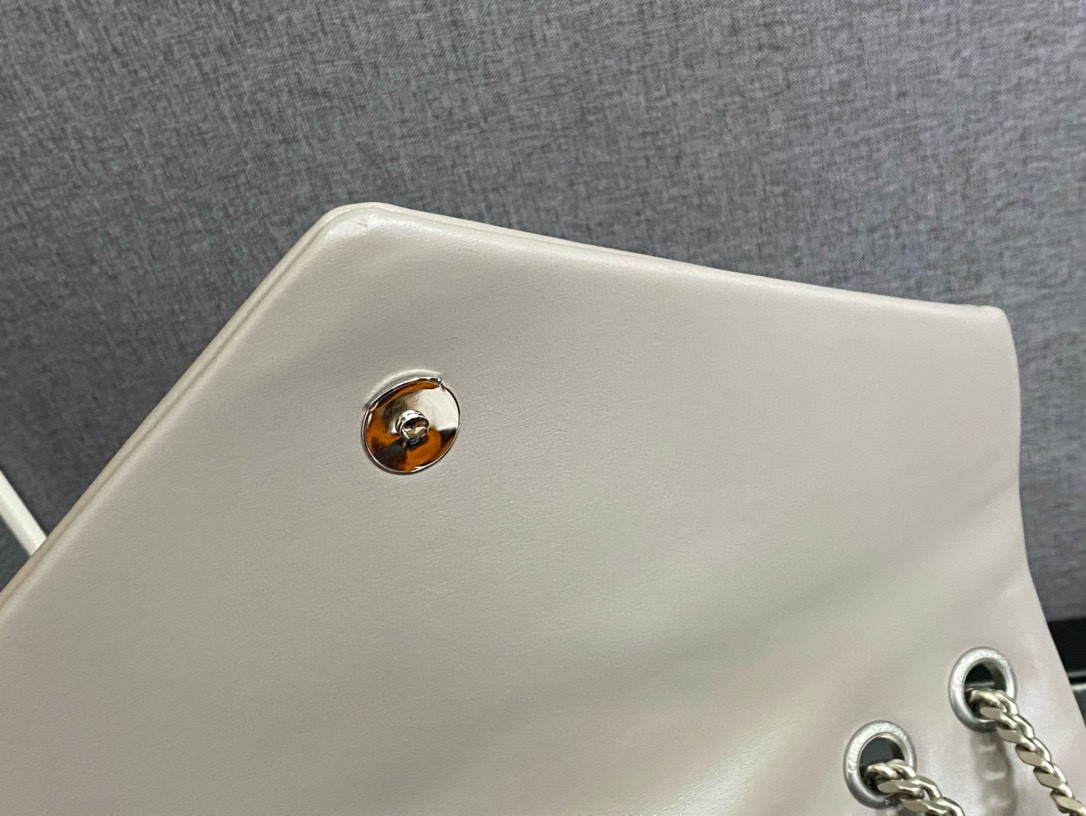 YSL LOULOU QUILTED LEATHER 32x22x9cm