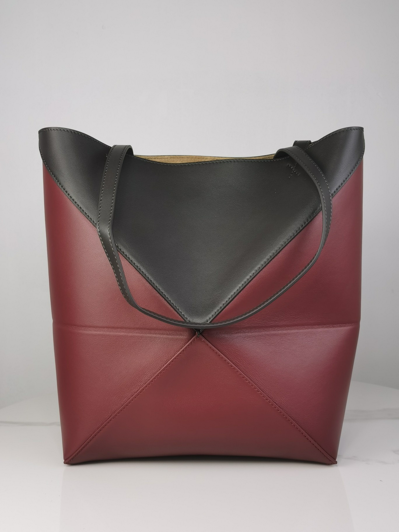 LOEWE Medium Puzzle Fold tote in shiny calfskin 25.5x14.5x31.5cm
