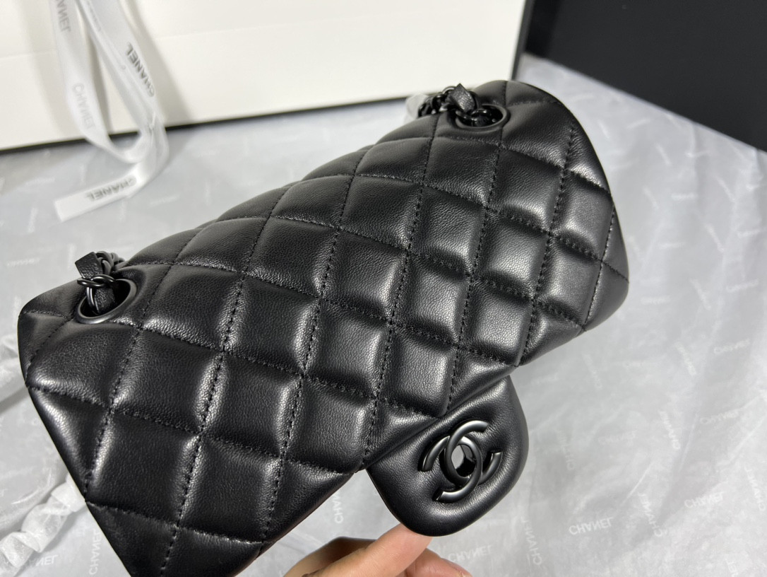 CHANEL CF1116 20x12x6cm