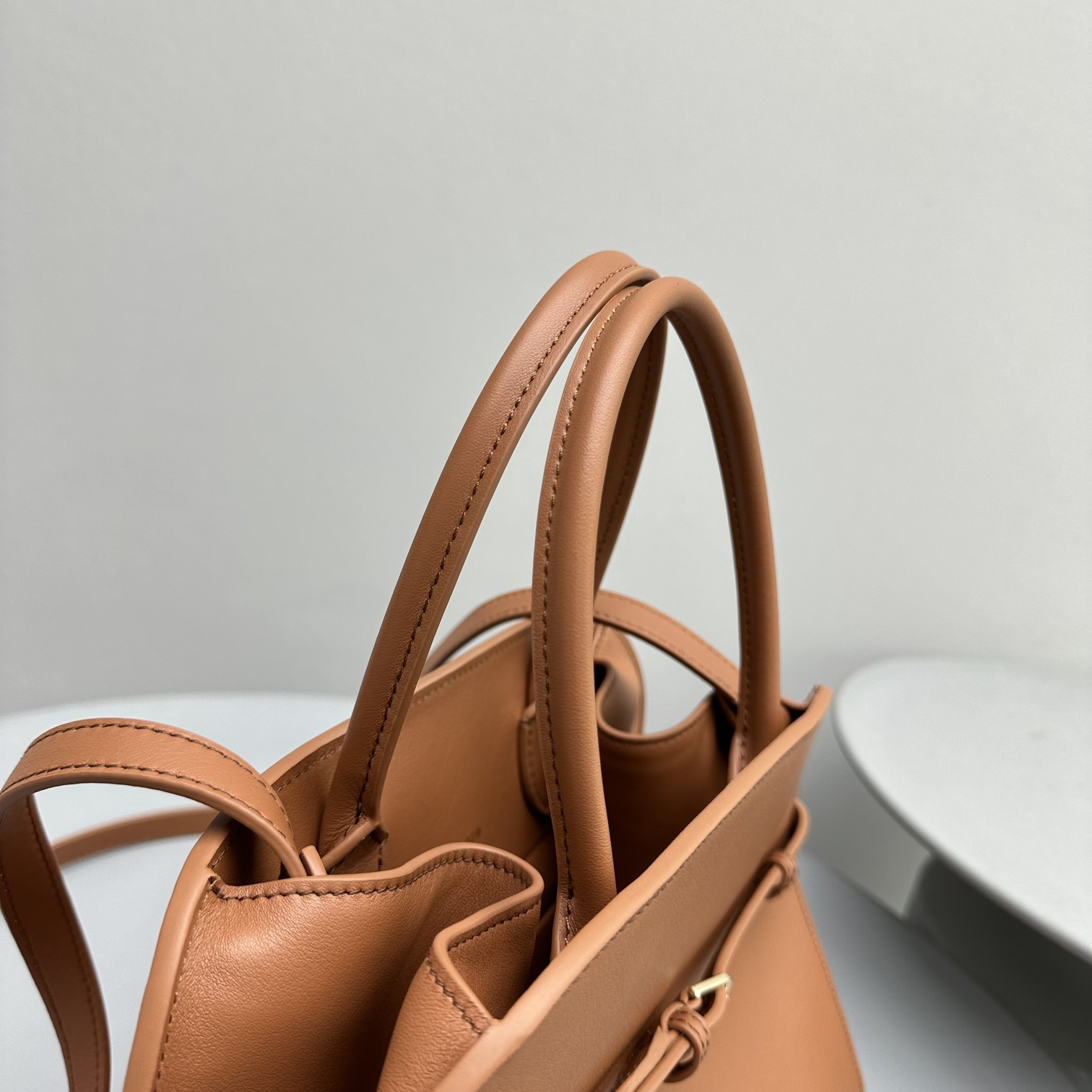 THE ROW Margaux belt 12  32x15x25cm