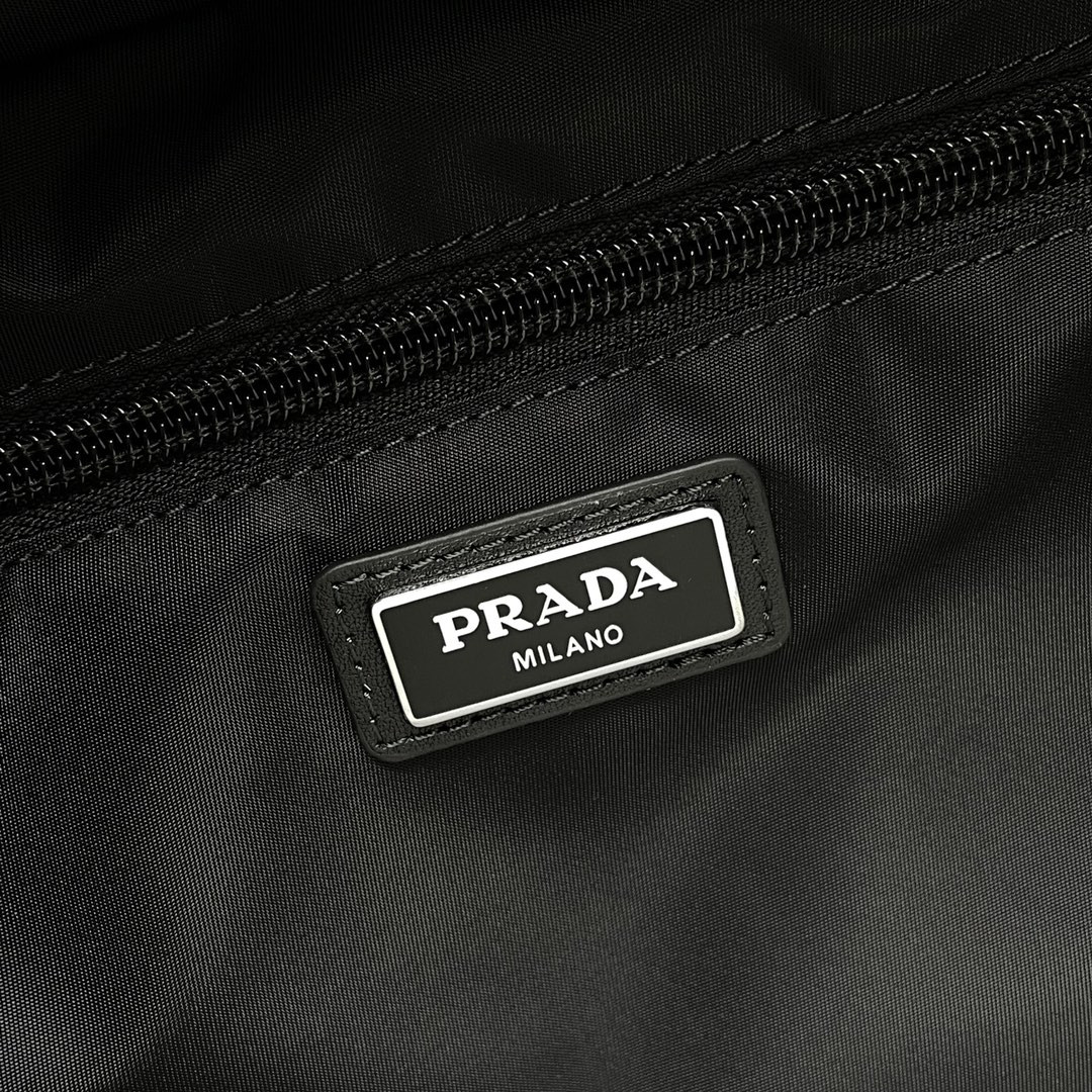 Prada Re-Nylon x Leather Shoulder Bag 23x29x15cm