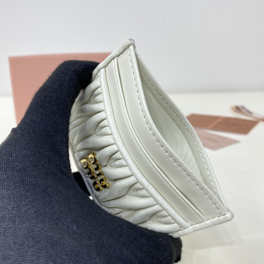 Miu Miu Matelassé nappa leather card holder 8x10.5cm