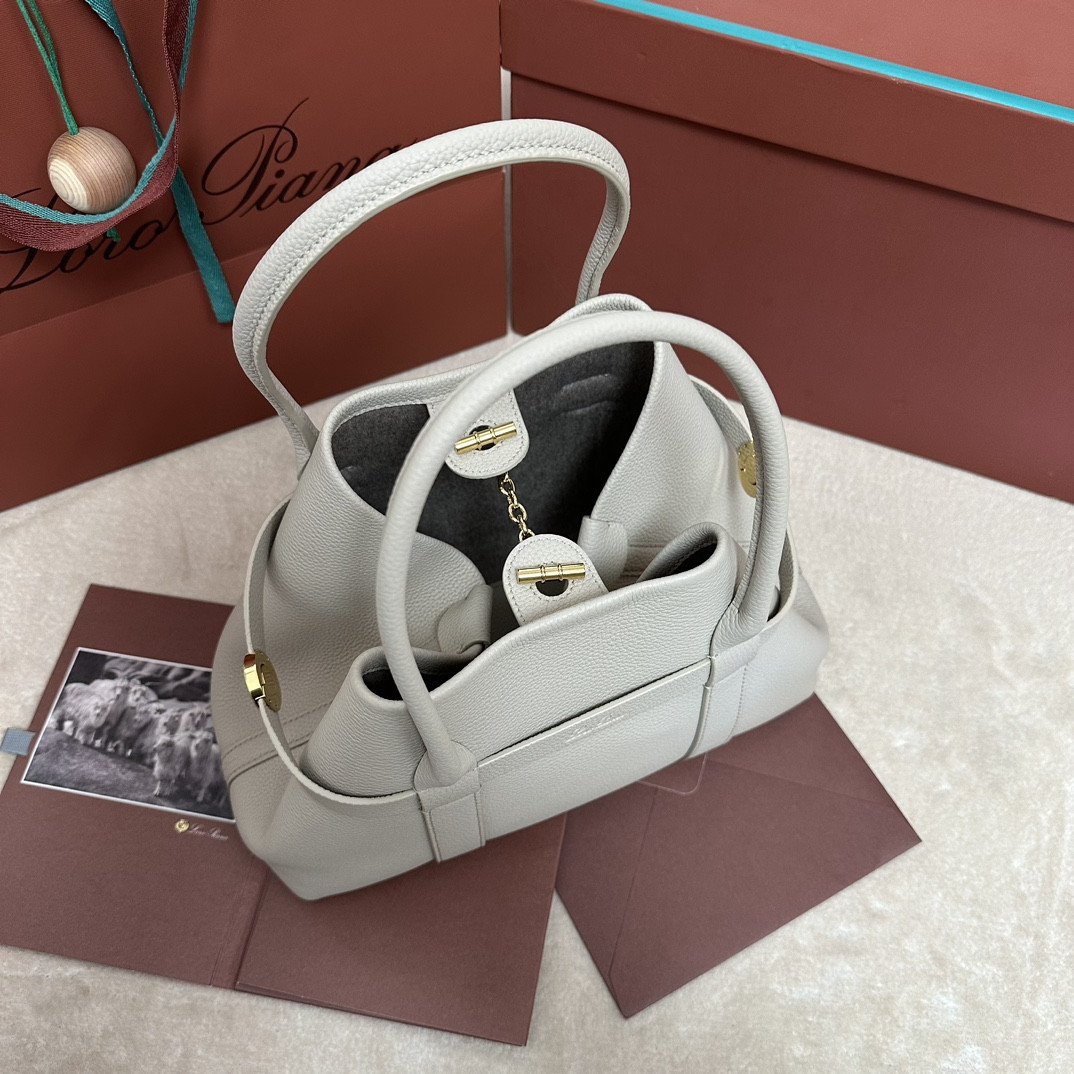 Loro Piana Small Ghiera Shopper 28x19x12cm