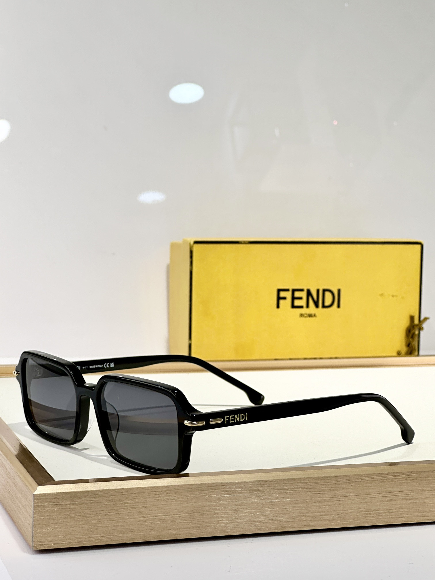 Fendi Glasses FE40174I 51-17-140