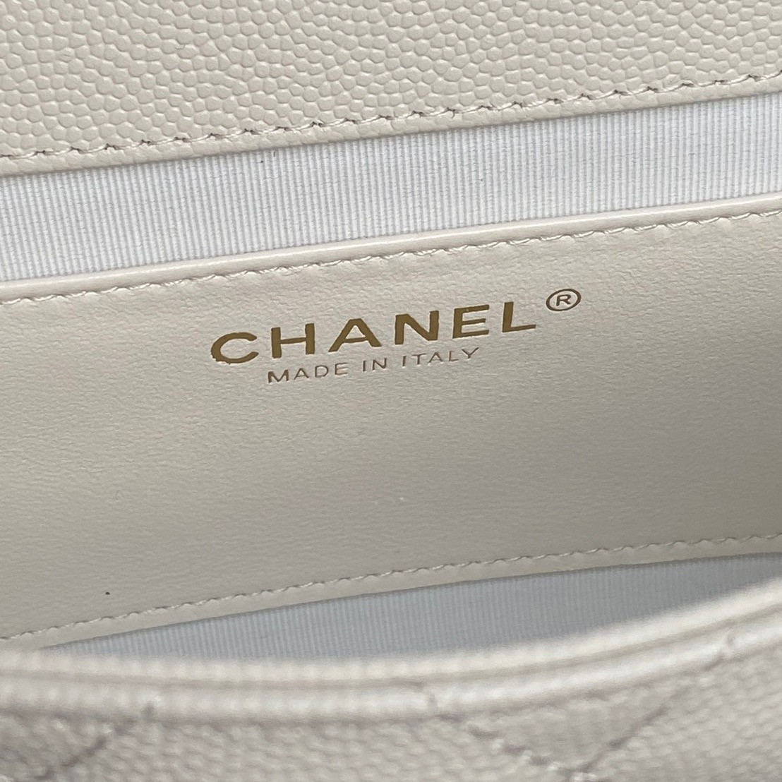 Chanel Flap Handbag AS5239 18×13×5.5cm