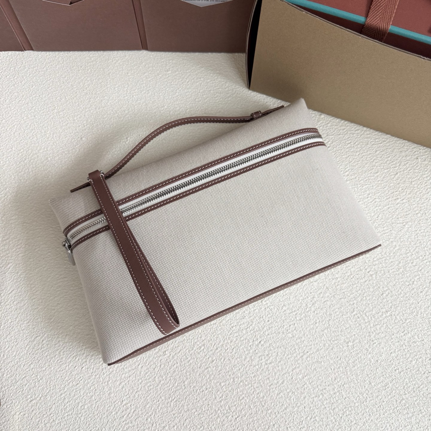 Loro Piana Extra pouch L29 29x18x5cm